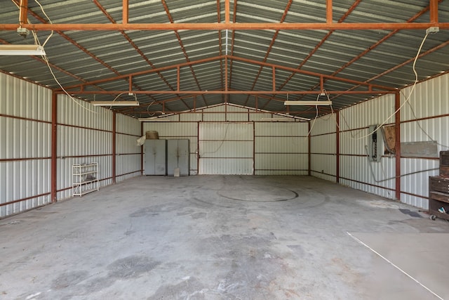 7655 Veal Station Rd, Azle, TX 76020 - garage featuring metal wall