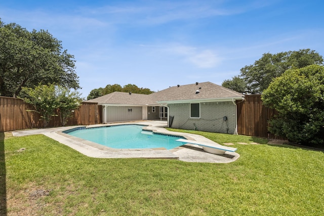 6714 Barkworth Dr, Dallas, TX 75248 - view of pool featuring a fenced backyard, a diving board, and a patio
