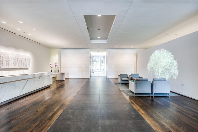 1717 Arts Plz Unit 1808, Dallas, TX 75201 - lobby with recessed lighting