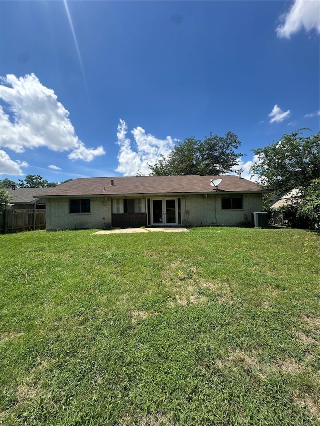 416 Meadowhill Dr, Garland, TX 75043 - rear view of property