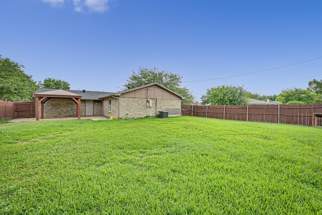 914 Highcrest Dr, Arlington, TX 76017 - fenced backyard with a gazebo and a patio