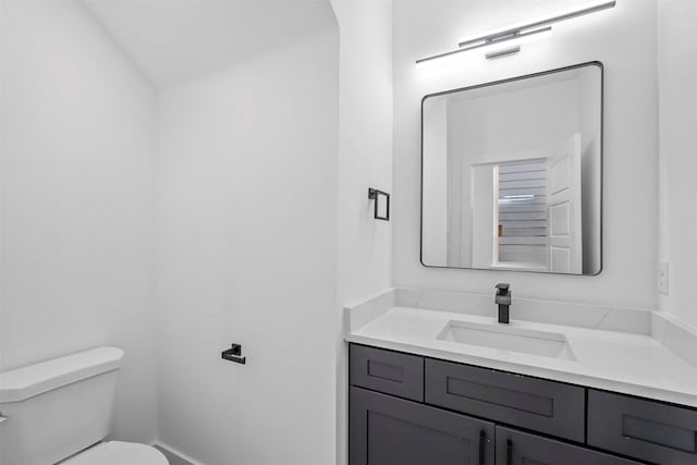 6112 Carlton Garret St, Dallas, TX 75215 - bathroom featuring toilet and vanity