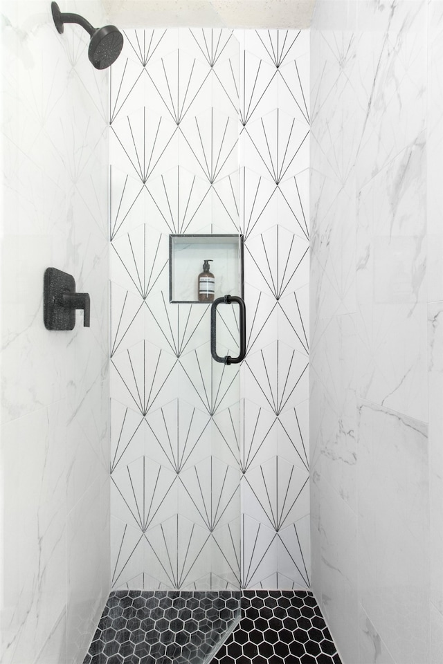 2073 Rushmore Ct, Lewisville, TX 75067 - bathroom view of a tile shower