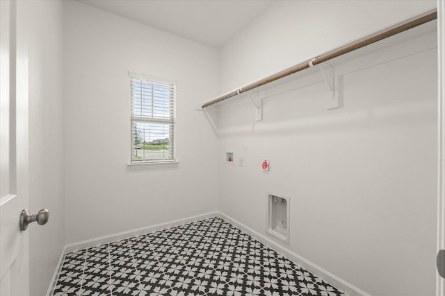 1900 Twisted Tree Ln, Mesquite, TX 75181 - laundry area featuring hookup for a washing machine, gas dryer hookup, dark flooring, and electric dryer hookup
