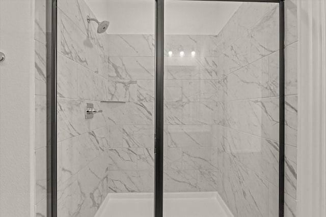 1900 Twisted Tree Ln, Mesquite, TX 75181 - bathroom featuring a shower stall