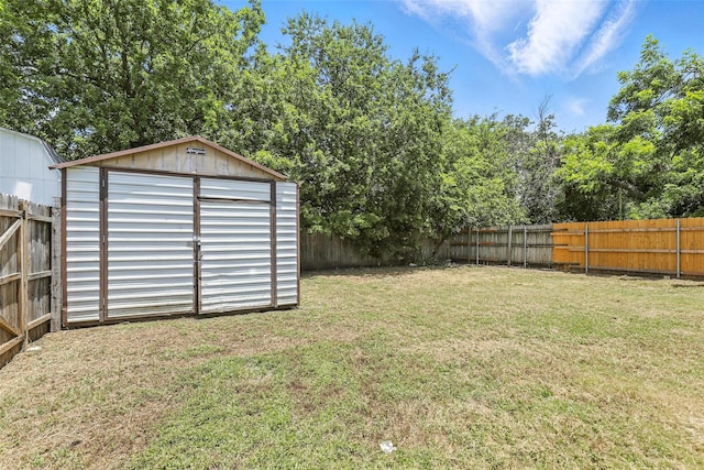 216 N Dobson St, Burleson, TX 76028 - fenced backyard featuring a storage shed