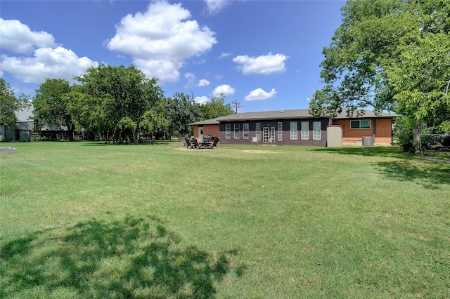 201 N Frederick St, Ponder, TX 76259 - view of grassy yard
