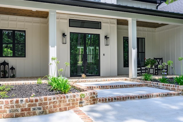 14631 Reserve Ct, Tyler, TX 75707 - entrance to property featuring board and batten siding