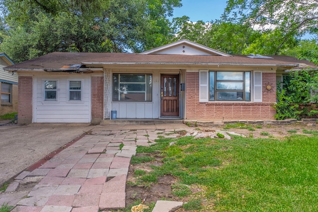 4608 Sandra Lynn Dr, Mesquite, TX 75150 - view of front of property featuring brick siding