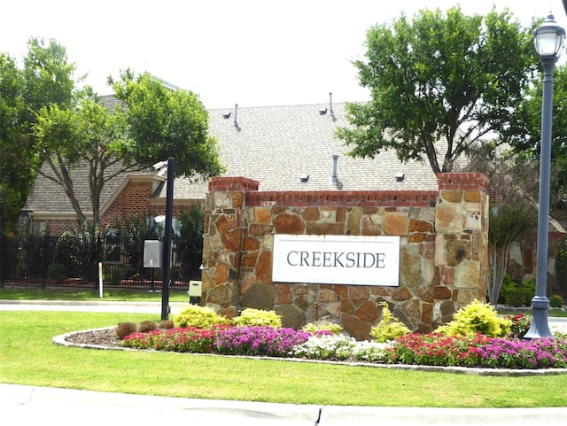 1682 Morris Ln, Frisco, TX 75034 - community sign with a lawn