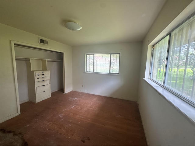 817 Brook Valley Ln, Dallas, TX 75232 - unfurnished bedroom with a closet and baseboards