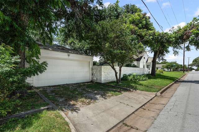 3601 Westcliff Rd S, Fort Worth, TX 76109 - view of front of property with a garage