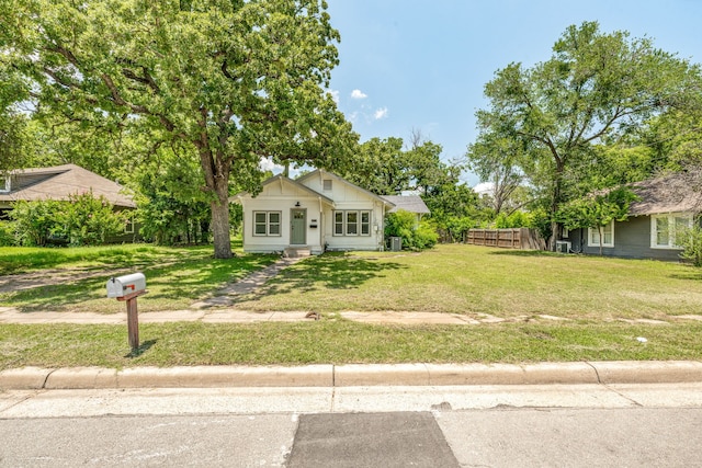 1143 W Jones St, Stephenville, TX 76401 - view of front of home featuring board and batten siding