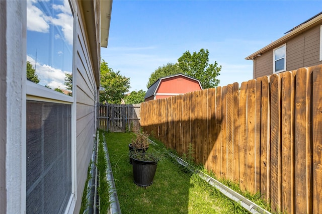 9507 Tallow Berry Dr, Dallas, TX 75249 - view of fenced backyard