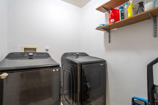 9507 Tallow Berry Dr, Dallas, TX 75249 - laundry room with separate washer and dryer