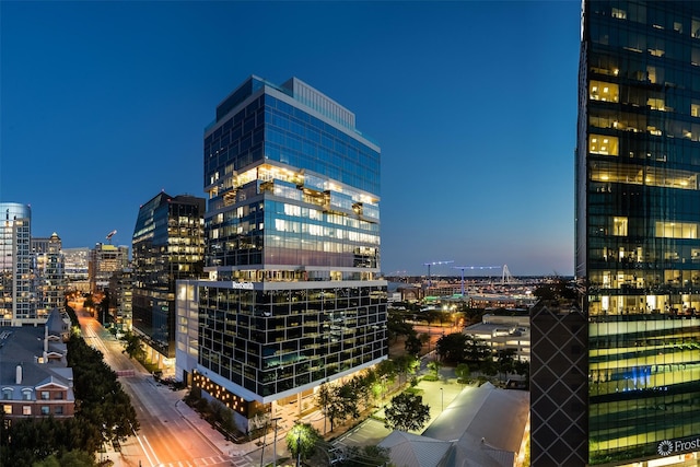 2900 Mckinnon St Unit 1001, Dallas, TX 75201 - city view with a view of city lights