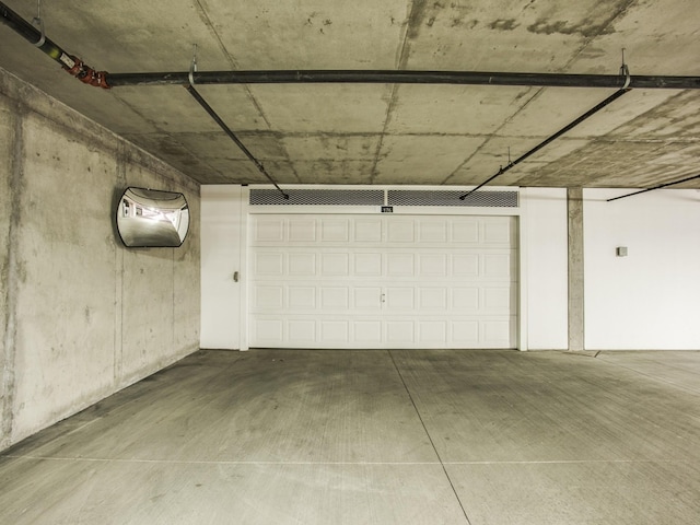 2900 Mckinnon St Unit 1001, Dallas, TX 75201 - view of parking garage