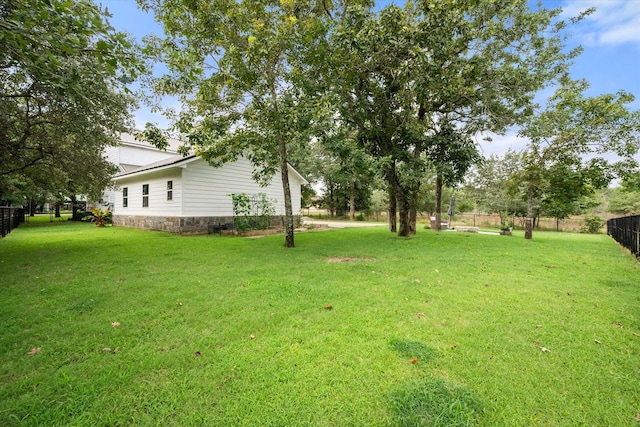 7720 Angelina Dr, Athens, TX 75752 - view of yard