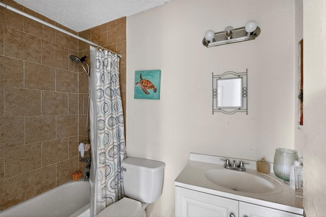 1801 Plantation Rd, Garland, TX 75044 - bathroom featuring vanity and shower / tub combo with curtain