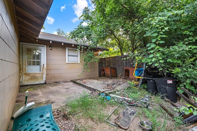 1601 W Bond St, Denison, TX 75020 - view of yard featuring a patio