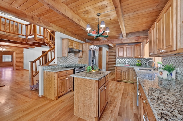 570 Roy Ayres Rd, Bells, TX 75414 - kitchen featuring stainless steel appliances, under cabinet range hood, light wood finished floors, a chandelier, and a wood ceiling with exposed beams
