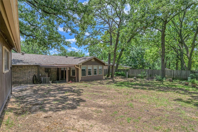 2911 W Day St, Denison, TX 75020 - view of fenced backyard
