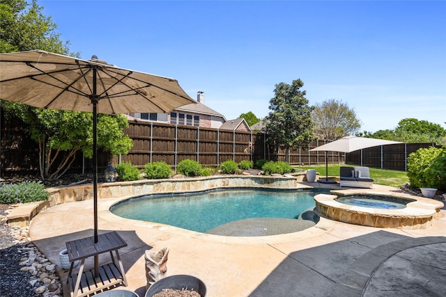 826 Mustang Ridge Dr, Murphy, TX 75094 - view of swimming pool with a fenced backyard, a patio, and a pool with connected hot tub