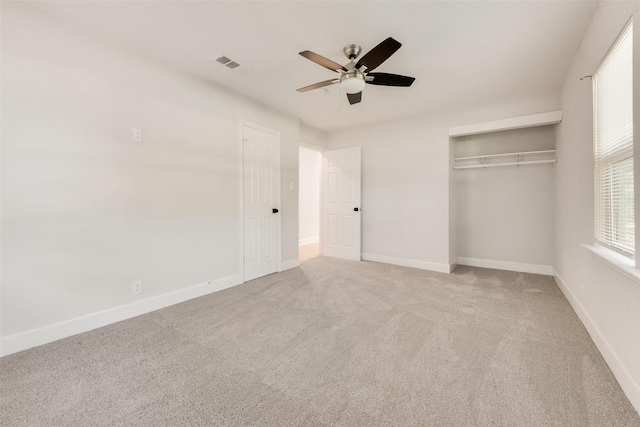 524 Browning Dr, Arlington, TX 76010 - unfurnished bedroom featuring carpet, a ceiling fan, and a closet