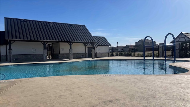 124 Greengate Dr, Boyd, TX 76023 - community pool with a patio