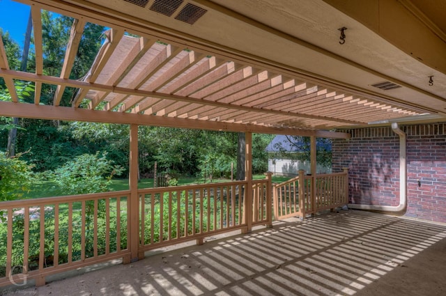 8 Sterling Ranch Rd N, Haughton, LA 71037 - deck featuring a pergola
