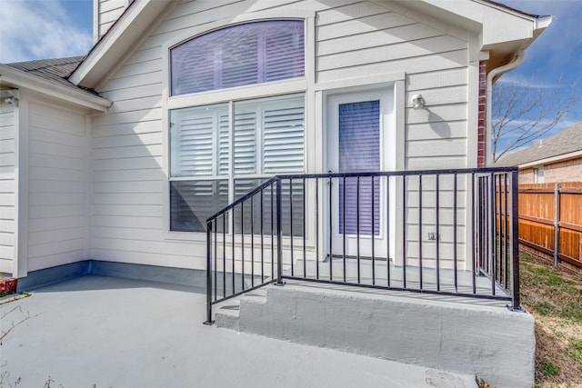 7012 Hillshire Ln, Sachse, TX 75048 - view of side of property with a patio