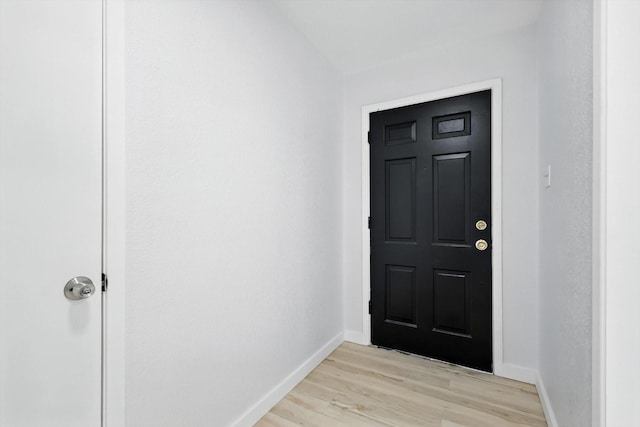6409 Winn St, Fort Worth, TX 76133 - entrance foyer featuring baseboards and light wood-style floors