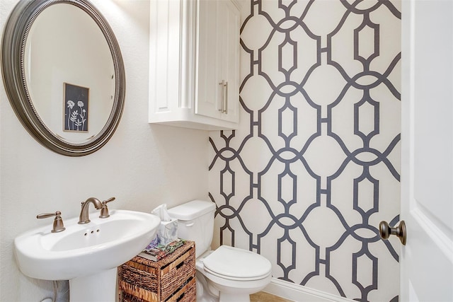 306 Creekview Ter, Aledo, TX 76008 - bathroom with a sink and toilet