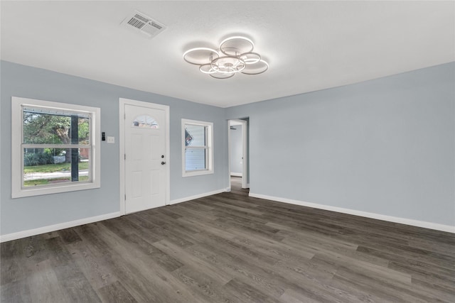 301 E Craven Ave, Lacy Lakeview, TX 76705 - foyer entrance featuring wood finished floors and baseboards