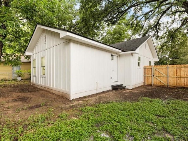 209 N Lakeview Dr, Lacy Lakeview, TX 76705 - view of side of home with board and batten siding