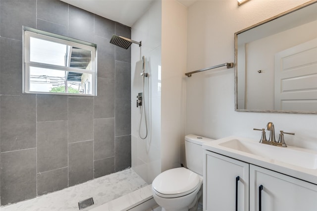 2504 Wicker Ave, Farmers Branch, TX 75234 - bathroom with vanity and tiled shower