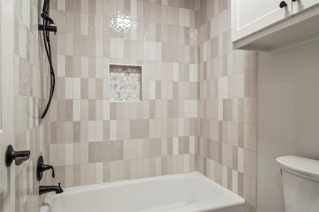 2910 Eagles Nest Ct, Midlothian, TX 76065 - full bathroom with toilet and washtub / shower combination