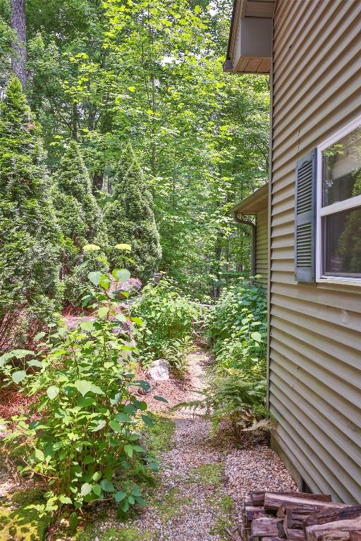 151 Rhododendron Ct, Sapphire, NC 28774 - view of yard