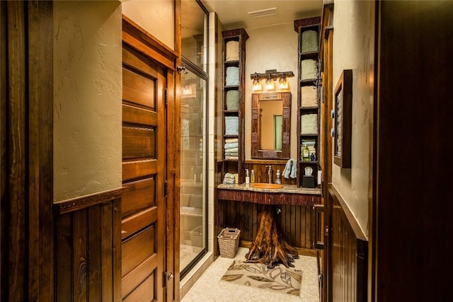 1090 Zeb Alley Rd, Cashiers, NC 28717 - full bath featuring a shower, vanity, and a textured wall