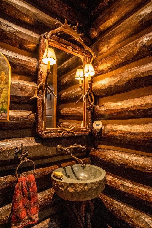 1090 Zeb Alley Rd, Cashiers, NC 28717 - bathroom view of rustic walls