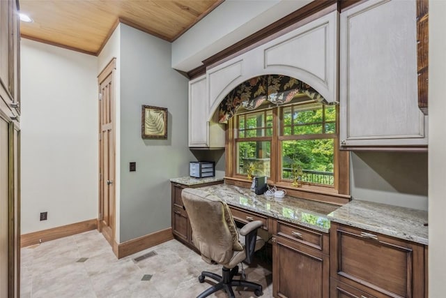 18 Buck Knob Is, Glenville, NC 28723 - office space with built in desk and baseboards