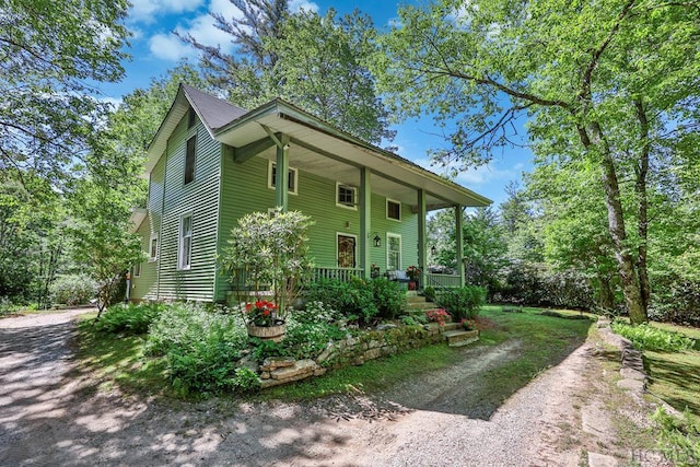 view of front of home with covered porch