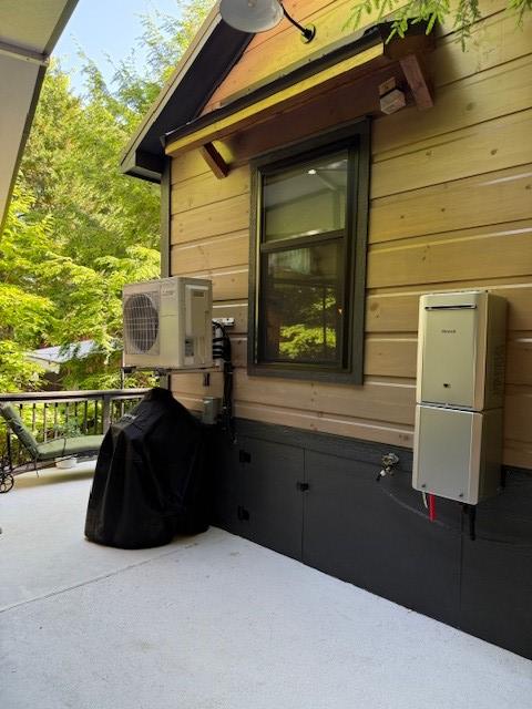 26 S Cumberland Dr, Lake Toxaway, NC 28747 - view of patio with ac unit