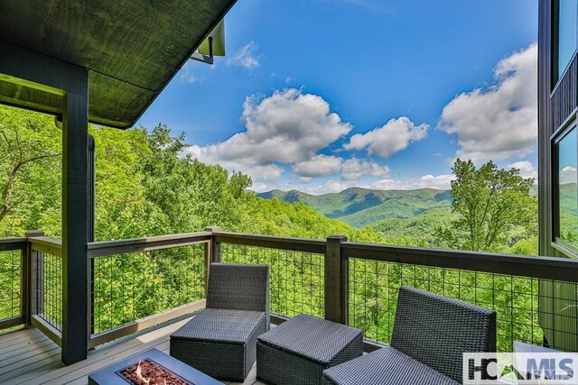 63 Evans Creek Rd, Scaly Mountain, NC 28775
