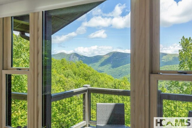 63 Evans Creek Rd, Scaly Mountain, NC 28775
