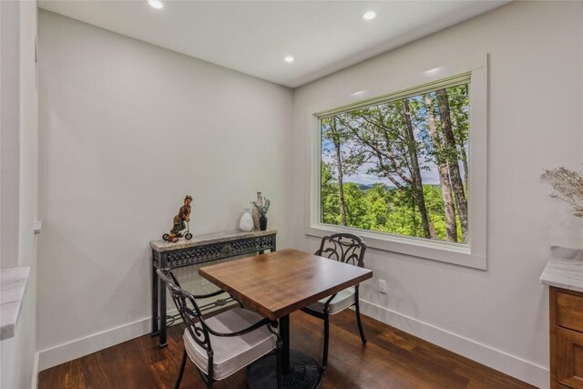 451 Country Club Dr, Highlands, NC 28741 - dining area with dark wood-style flooring and recessed lighting