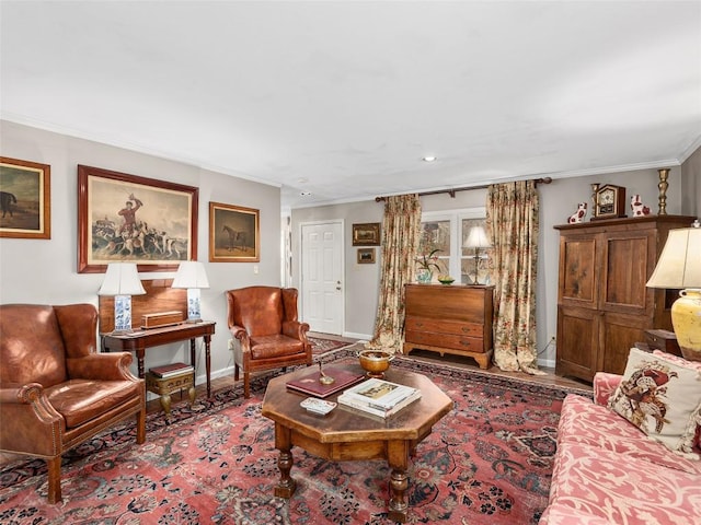 living area with baseboards, recessed lighting, crown molding, and wood finished floors