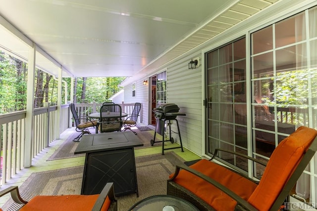 view of patio / terrace featuring grilling area and covered porch