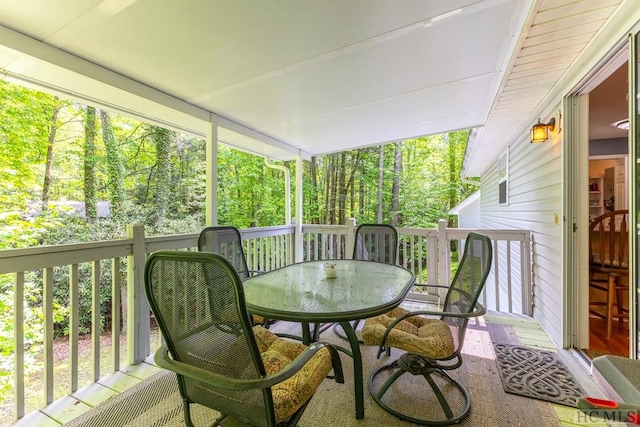 view of sunroom / solarium