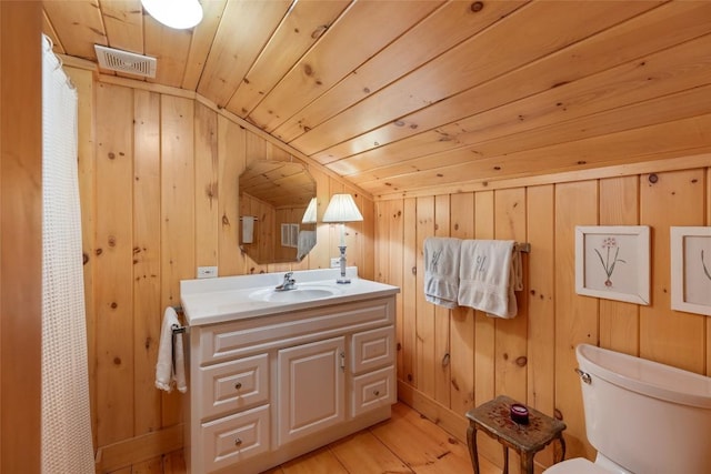 81 Wyanoak Rd, Highlands, NC 28741 - photo 39